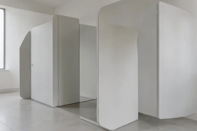 Illustration : Agencement distributeur automatique petit espace : solutions compactes pour couloirs et angles morts